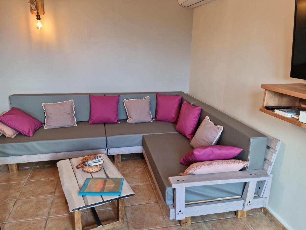 Villa L'ortu di Quaprice Figari  Esterno foto