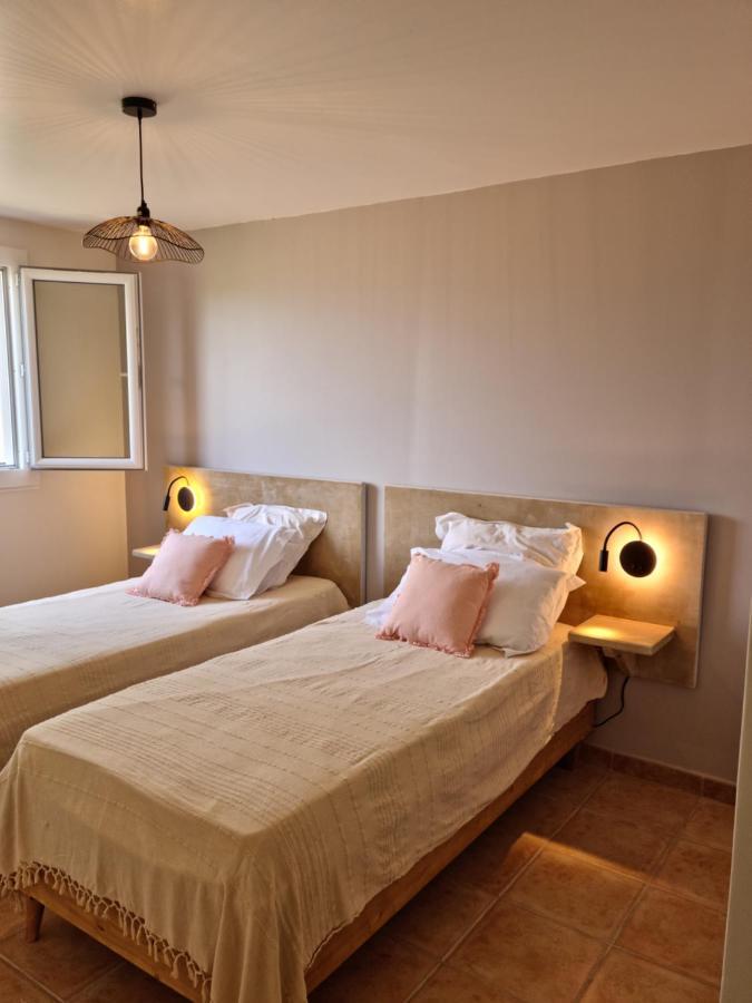 Villa L'ortu di Quaprice Figari  Esterno foto