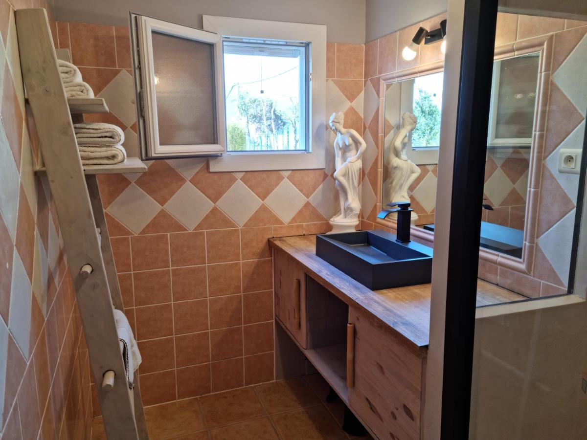Villa L'ortu di Quaprice Figari  Esterno foto